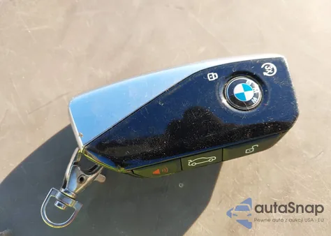 2025 BMW 740I из США, поврежденный, VIN WBA23EH07SCU90016